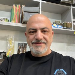 Yaniv