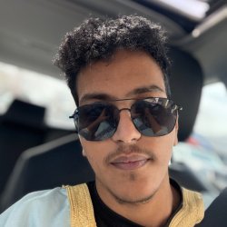 Mo